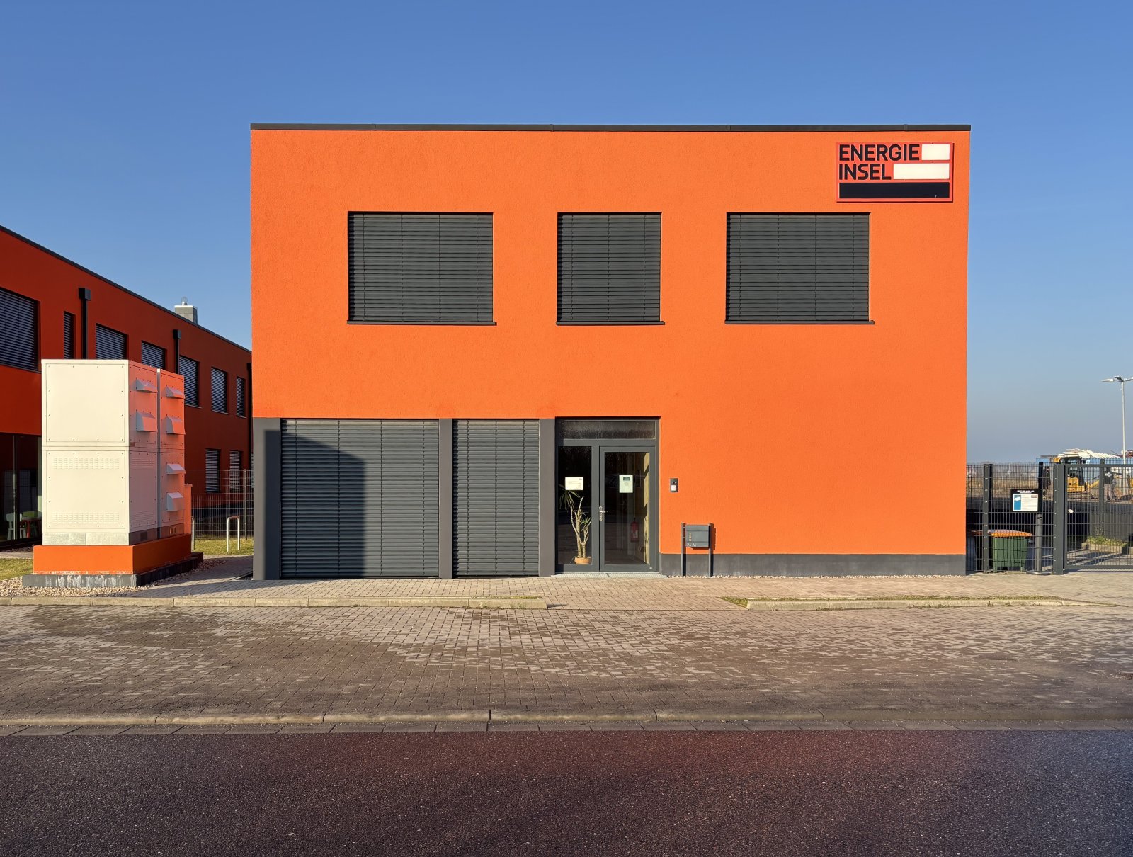 Innovatives Gewerbeobjekt in Top-Lage – Büro & Lager Innovatives Gewerbeobjekt in Top-Lage – Büro & Lager